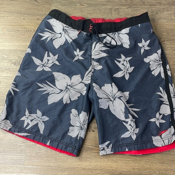 Speedo Other - Speedo Men’s Navy Blue and White Tropical Floral Hawaiian Swim Shorts, size Lrg